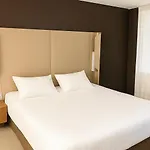 Hotel Campanile 3*