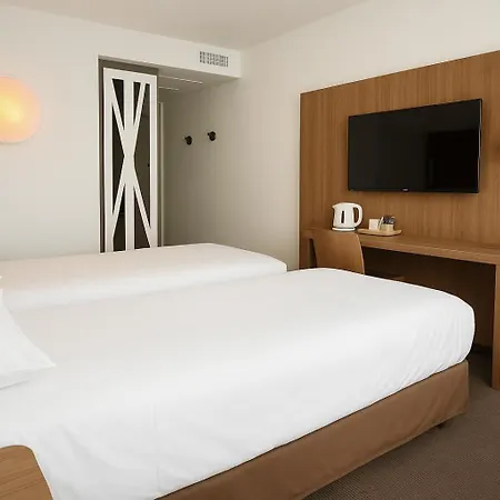 Campanile Hotel 3*