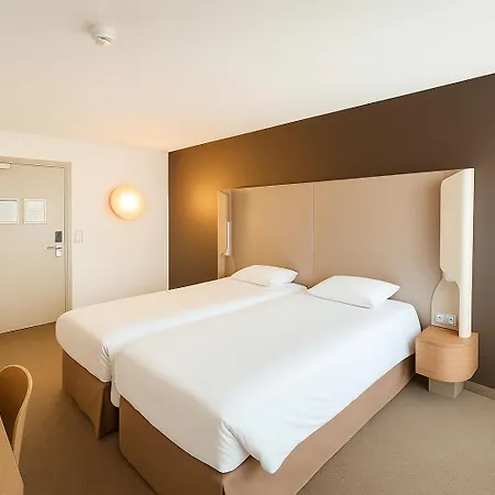 Ξενοδοχείο Campanile 3*