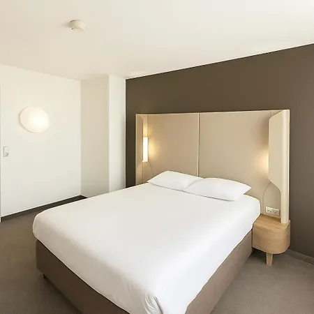 Campanile Hotel 3*