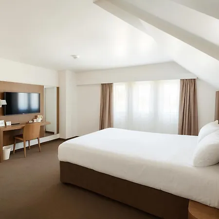 Campanile Hotel Fontainebleau
