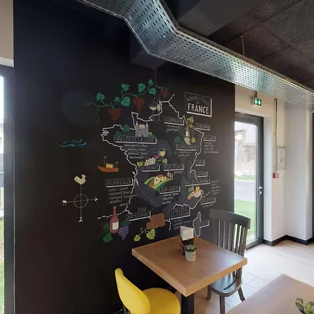 Campanile Hotel Fontainebleau