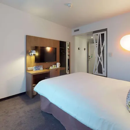 Hotel Campanile 3*