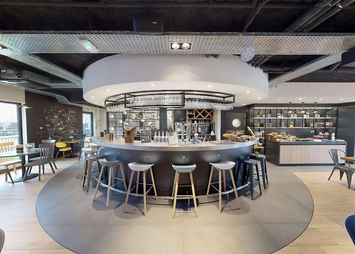 Campanile 3* Fontainebleau