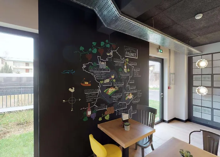 Campanile Hotel Fontainebleau